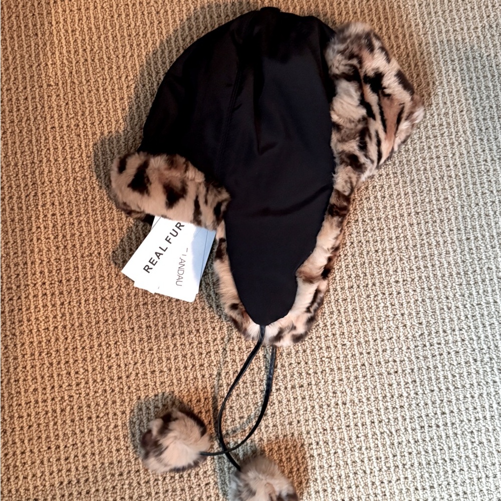 NWT Adrienne Landau rabbit fur winter hat in leopard and black